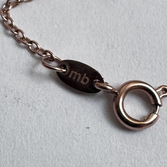 ✨Stunning Rare Maya Brenner Delicate Gold Tone LOVE Bracelet✨ - Picture 6 of 16